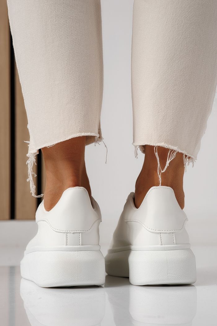 Дамски бели маратонки от екокожа Raya #24199