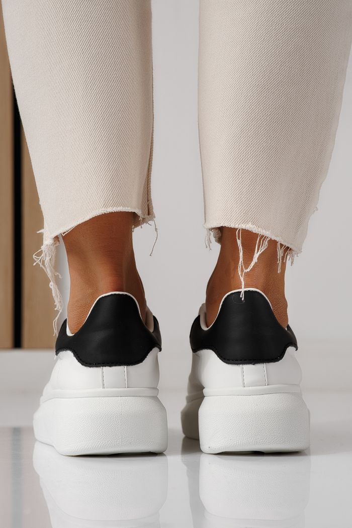 Дамски маратонки бели от еко кожа Raya #24196