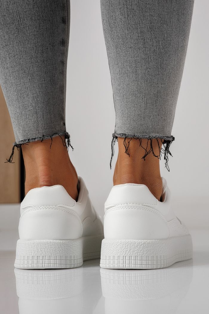 Дамски маратонки бели от еко кожа Nadia #24162