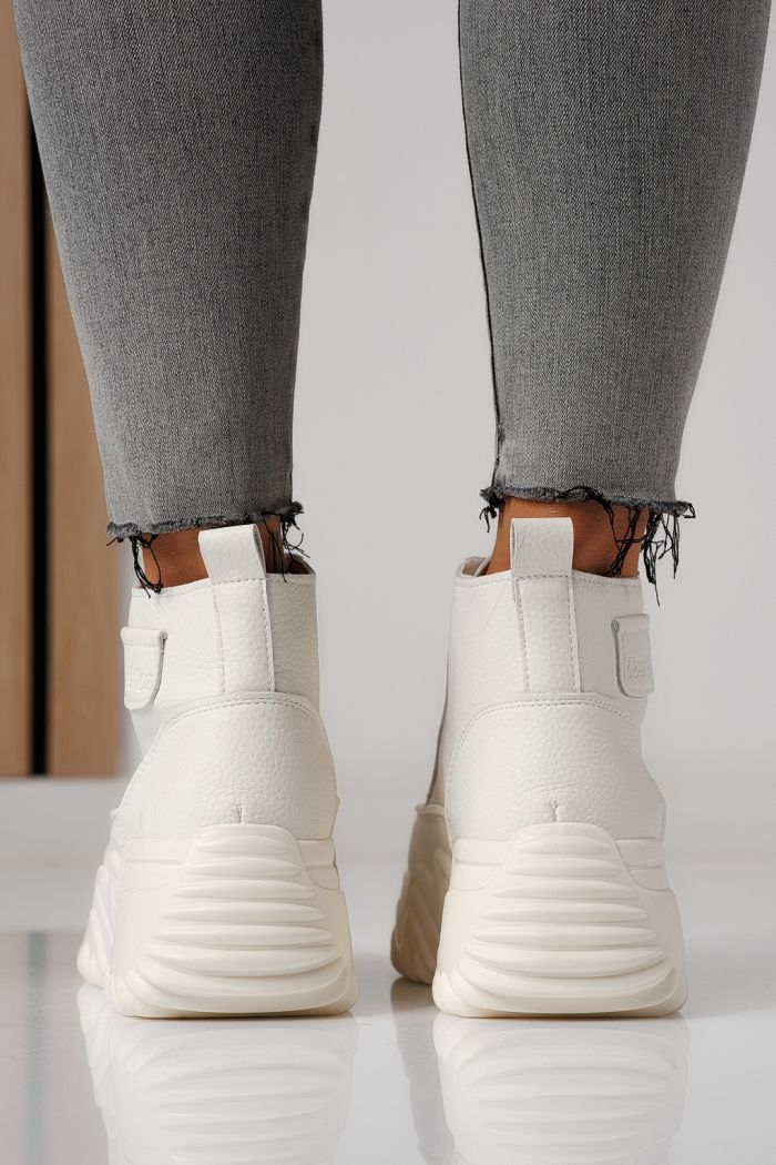 Дамски маратонки бежови от еко кожа Lea #24150