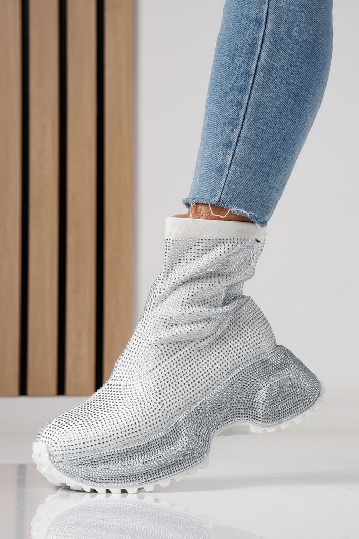 Дамски маратонки бели от текстилен материал Ines #24122