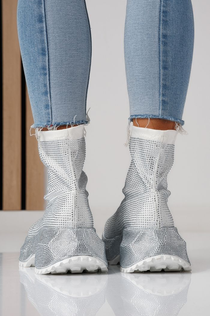 Дамски маратонки бели от текстилен материал Ines #24122