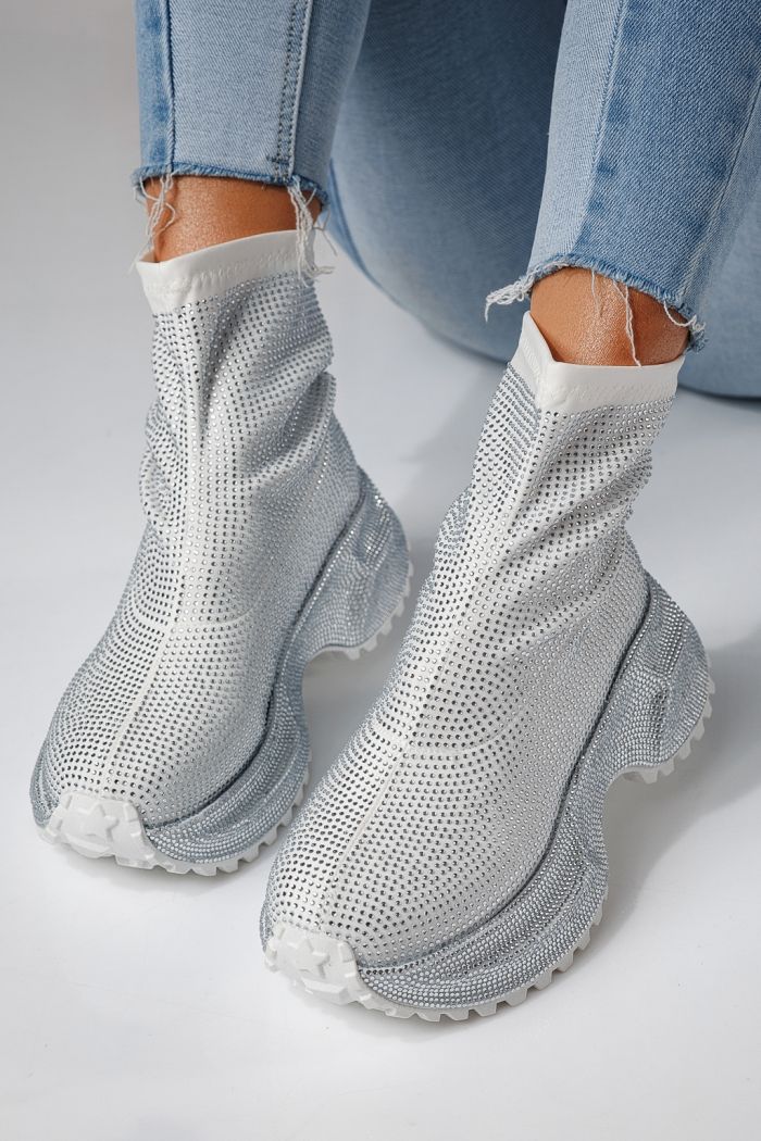 Дамски маратонки бели от текстилен материал Ines #24122