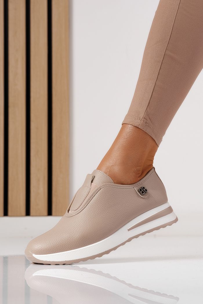 Дамски бежови ежедневни обувки от екокожа Azalea #24205