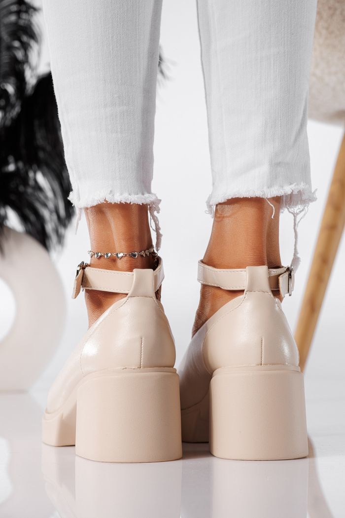 Всекидневни дамски обувки бежови от еко кожа Troya #24226