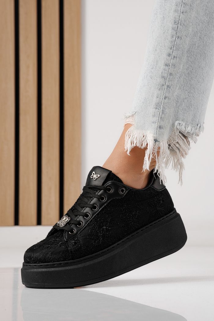 Дамски маратонки черни от текстилен материал Carla #24289