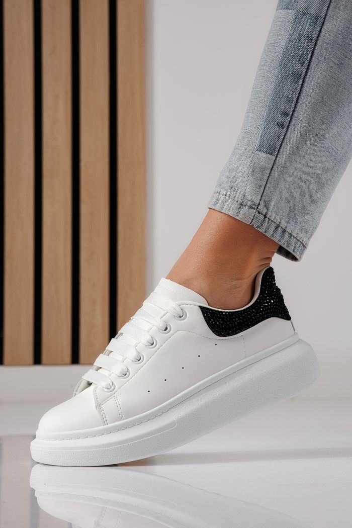 Дамски маратонки бели с черно от еко кожа Raya #24236