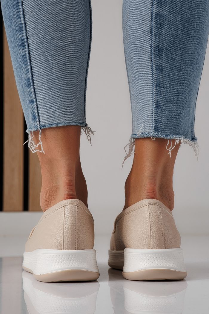 Всекидневни дамски обувки бежови от еко кожа Nancy #24270