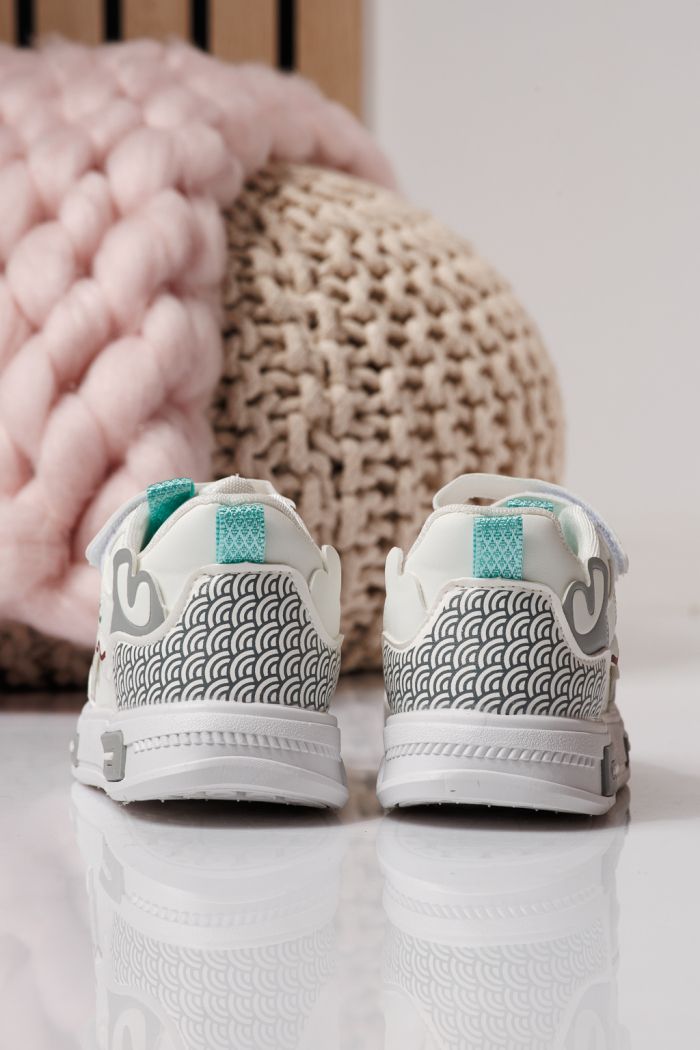 Детски маратонки бели от еко кожа Iris #24341