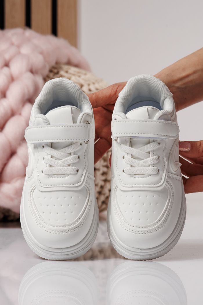 Детски маратонки бели от еко кожа Ema  #24328