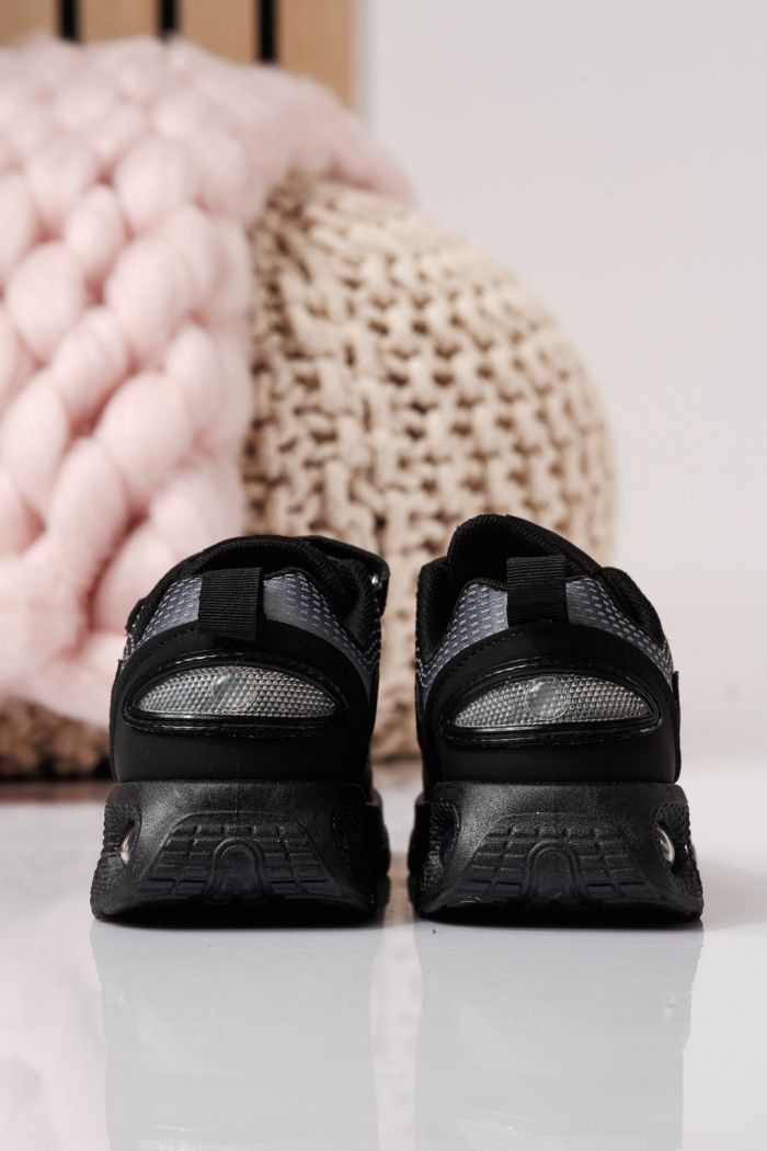 Детски маратонки черни от текстилен материал Victoria #24354