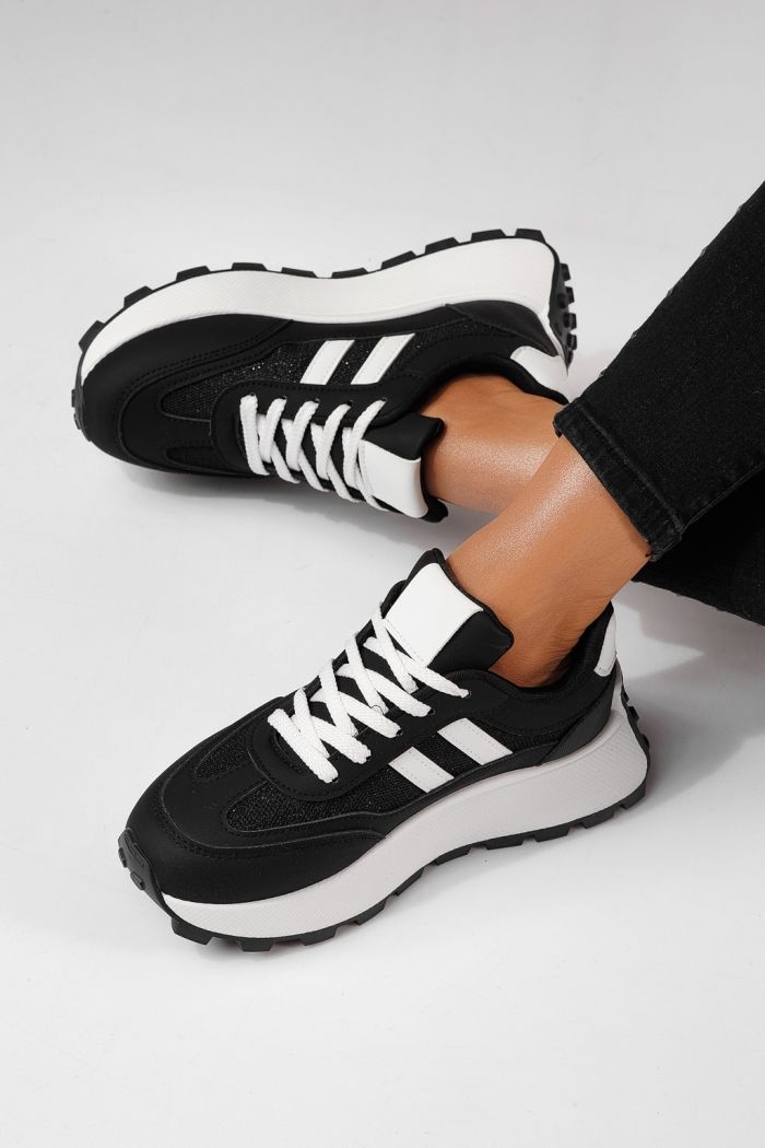 Дамски маратонки черни от еко кожа Mia #24319