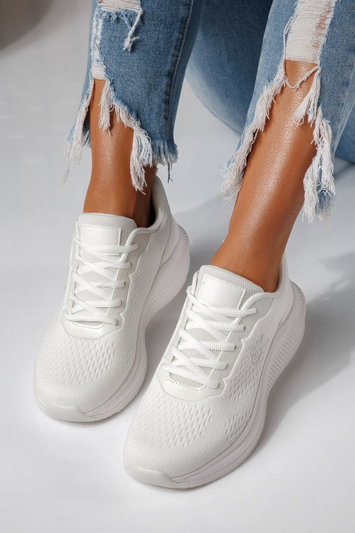 Дамски маратонки бели от текстилен материал Anaiss #24387