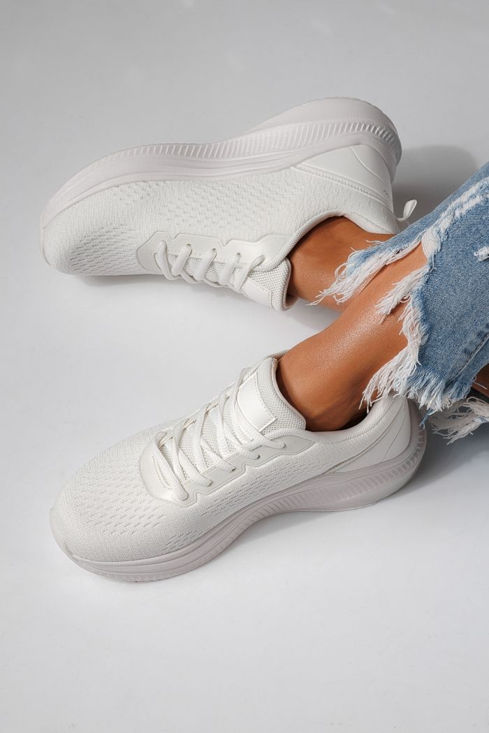 Дамски маратонки бели от текстилен материал Anaiss #24387