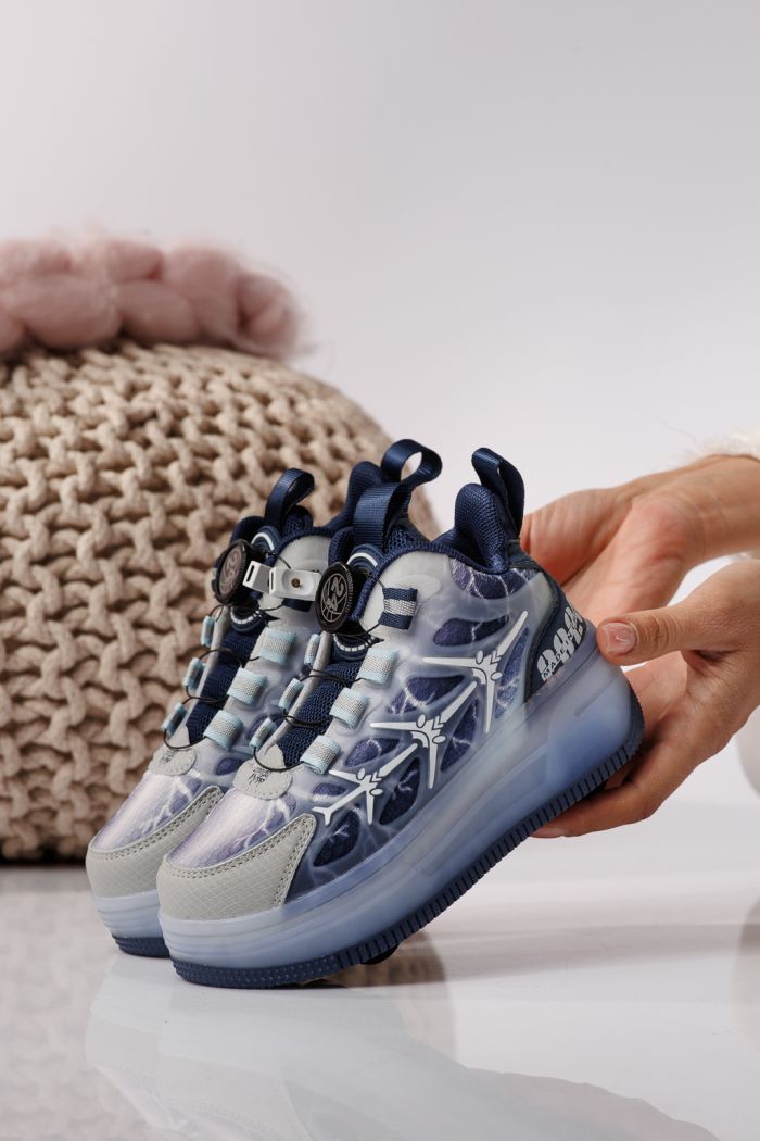 Маратонки с колелца сини от текстилен материал Carla #24394