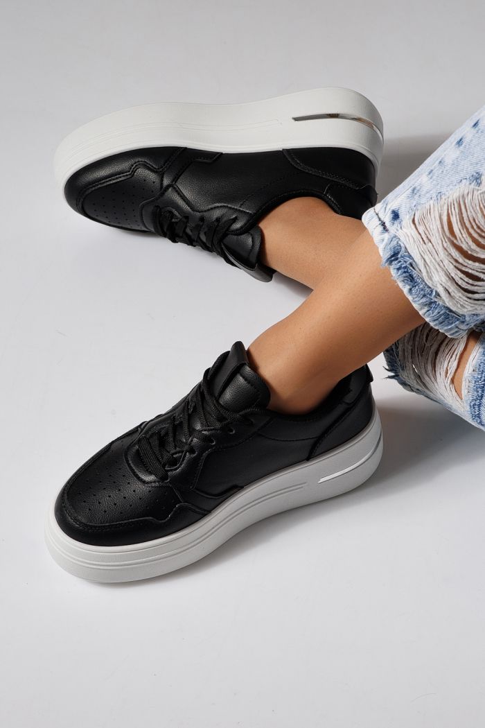 Дамски маратонки черни от еко кожа Sofia #24391