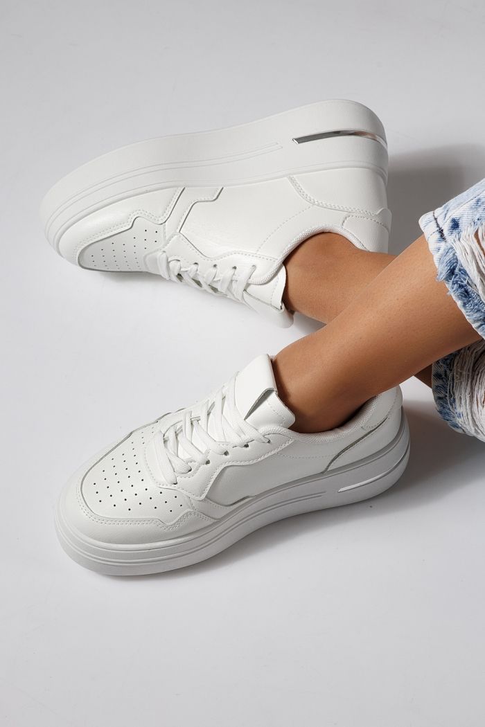 Дамски маратонки бели от еко кожа Sofia #24390