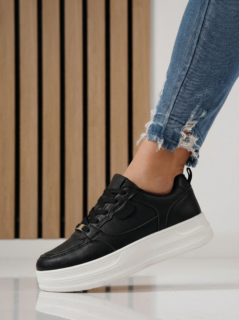 Дамски маратонки черни от еко кожа Adna #24410