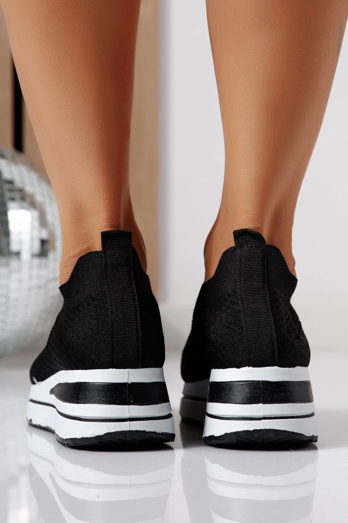 Дамски маратонки черни от текстилен материал Fausta #24471