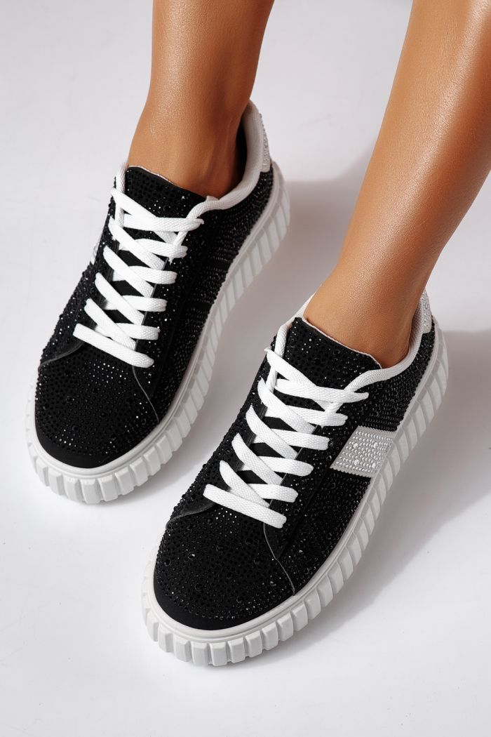 Дамски черни маратонки от екокожа Loris #24401