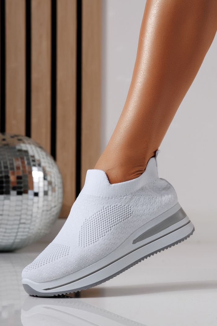 Дамски маратонки бели от текстилен материал Fausta #24470