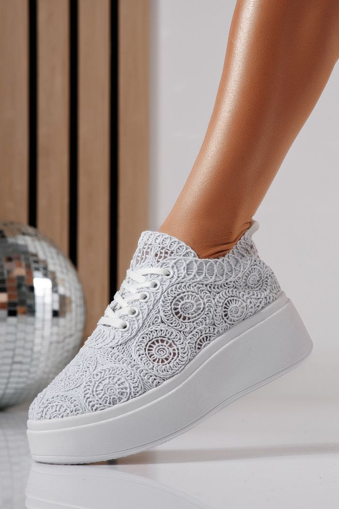 Дамски маратонки бели от текстилен материал Loretta #24491