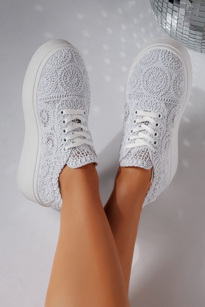 Дамски маратонки бели от текстилен материал Loretta #24491