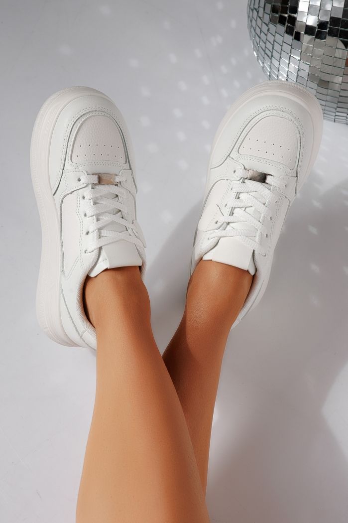 Дамски маратонки бели от еко кожа Fabia #24468