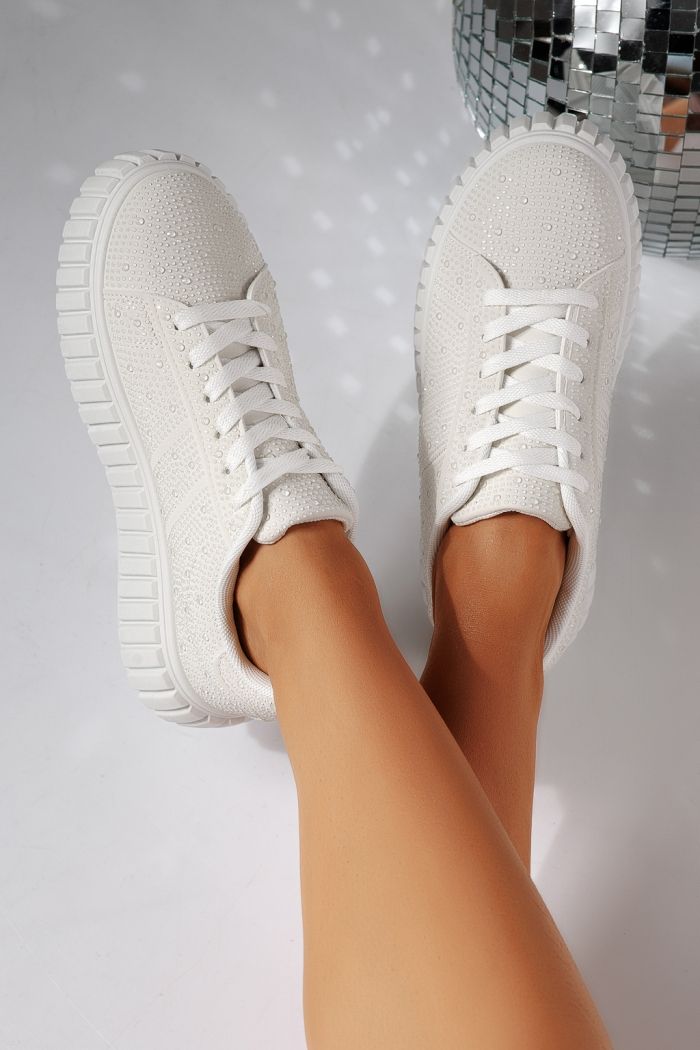 Дамски бели маратонки от екокожа Loris #24403