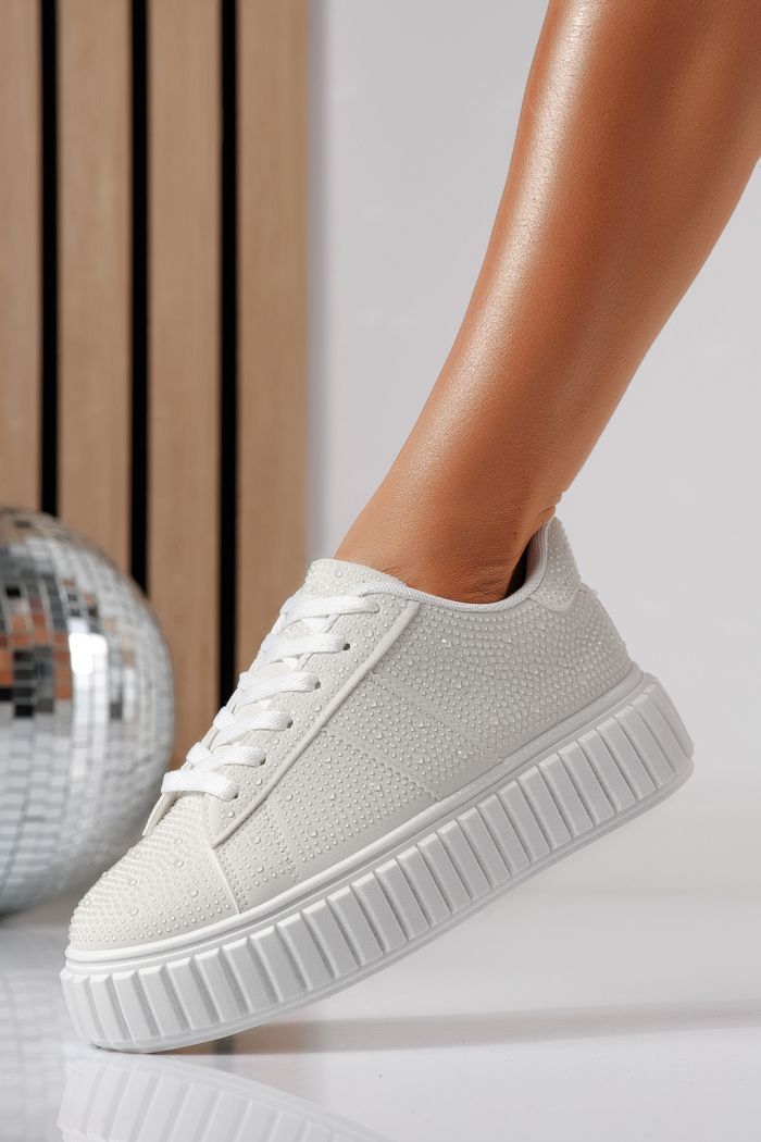 Дамски бели маратонки от екокожа Loris #24403