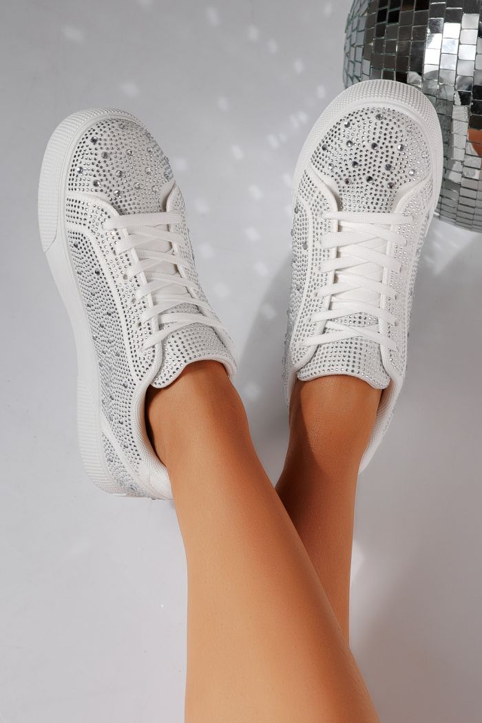 Дамски маратонки бели от обърната еко кожа Lorete #24479