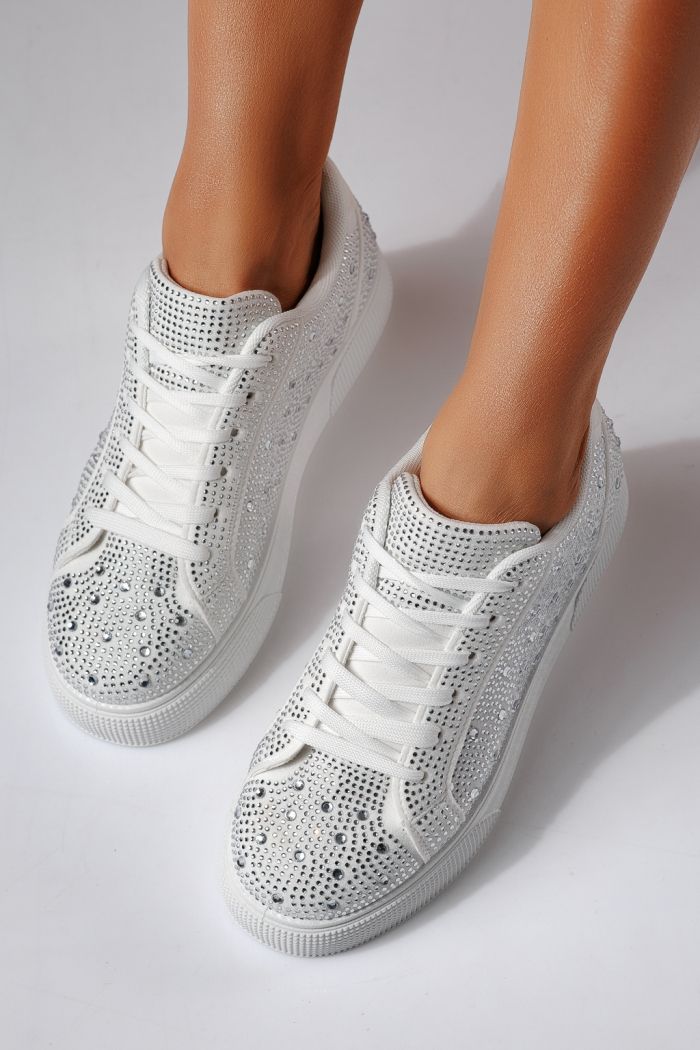 Дамски маратонки бели от обърната еко кожа Lorete #24479