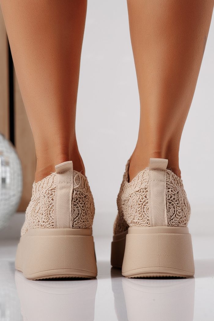 Дамски маратонки бежови от текстилен материал Loretta #24490