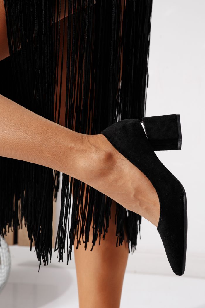 Дамски обувки с ток черни от обърната еко кожа Efrat #24433