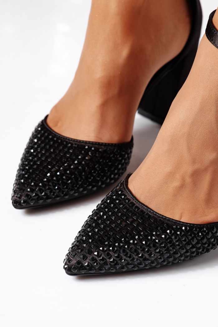 Дамски бели сатенени високи токчета Iulia #24445