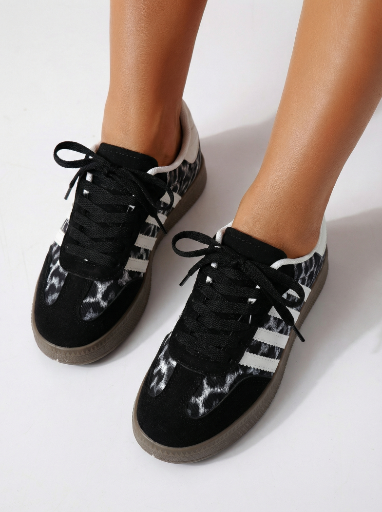 Дамски маратонки бели от обърната еко кожа Liza #24503