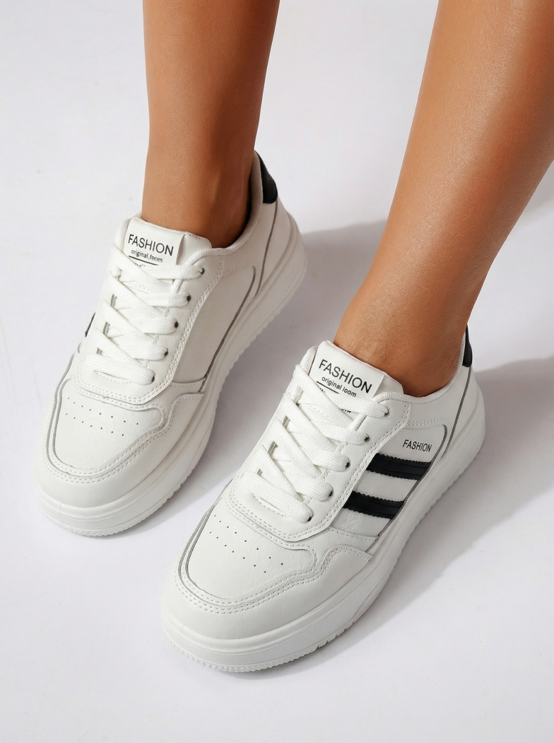 Дамски маратонки черни от еко кожа Ekaterina #24499