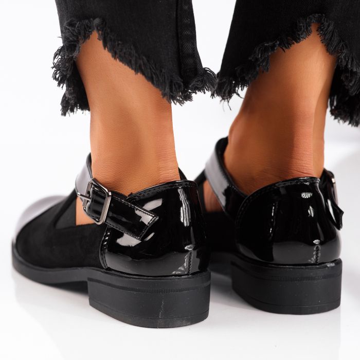 Дамски черни ежедневни обувки от лачена кожа Antonia #24517