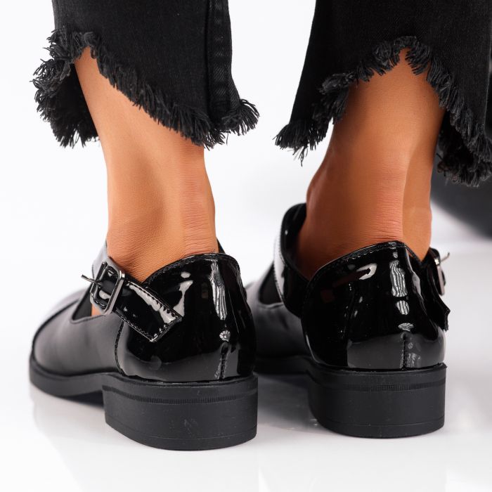 Дамски черни ежедневни обувки от екокожа Antonia #24518