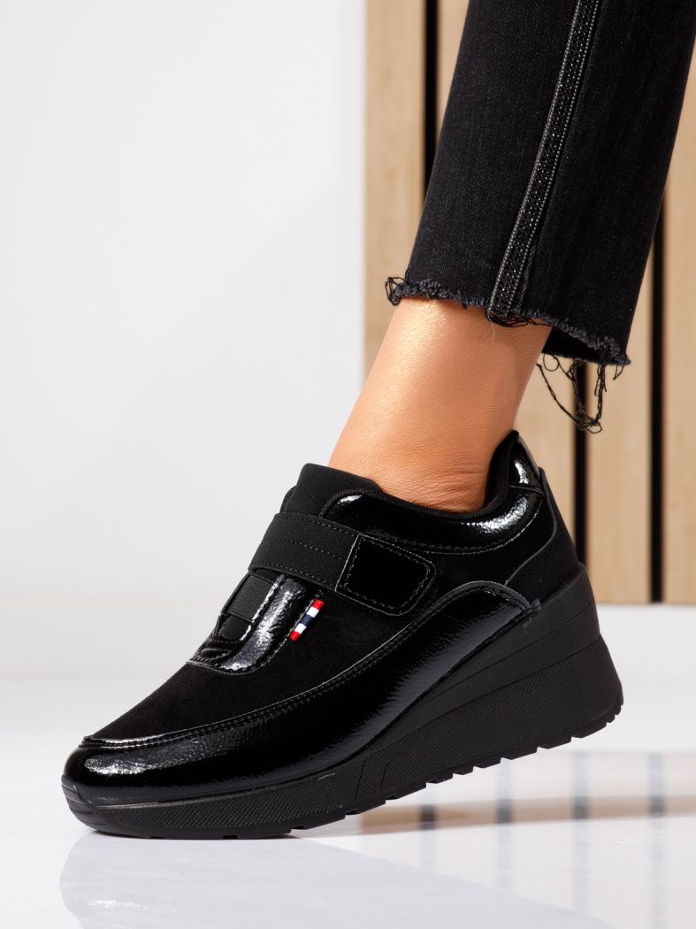 Дамски маратонки с платформа черни от еко кожа Anais #24535