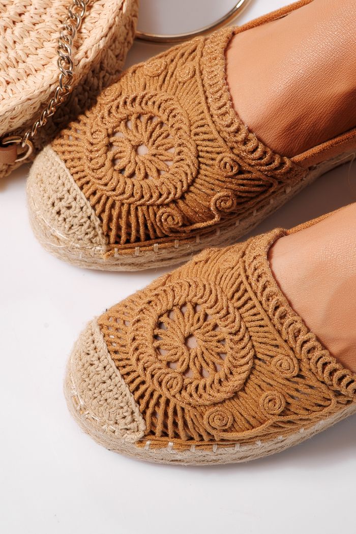 Дамски еспадрили кафяви от обърната еко кожа Emma #24539