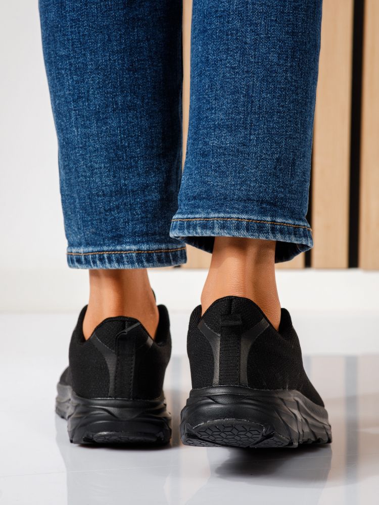 Дамски маратонки черни от текстилен материал Luisa #24558