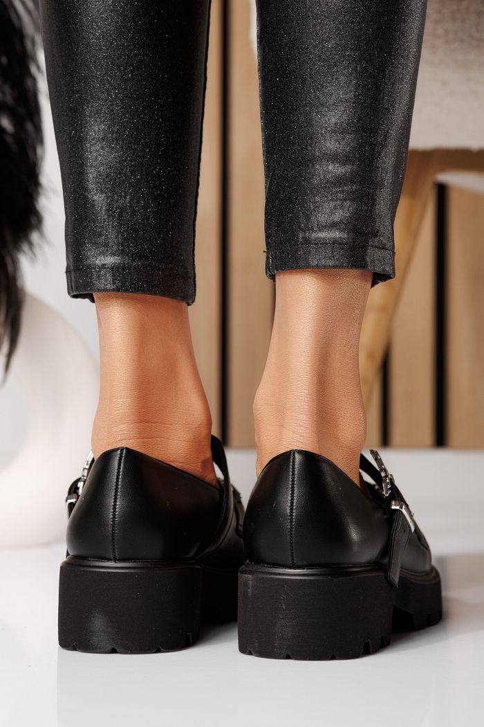 Всекидневни дамски обувки черни от еко кожа Isis #24570