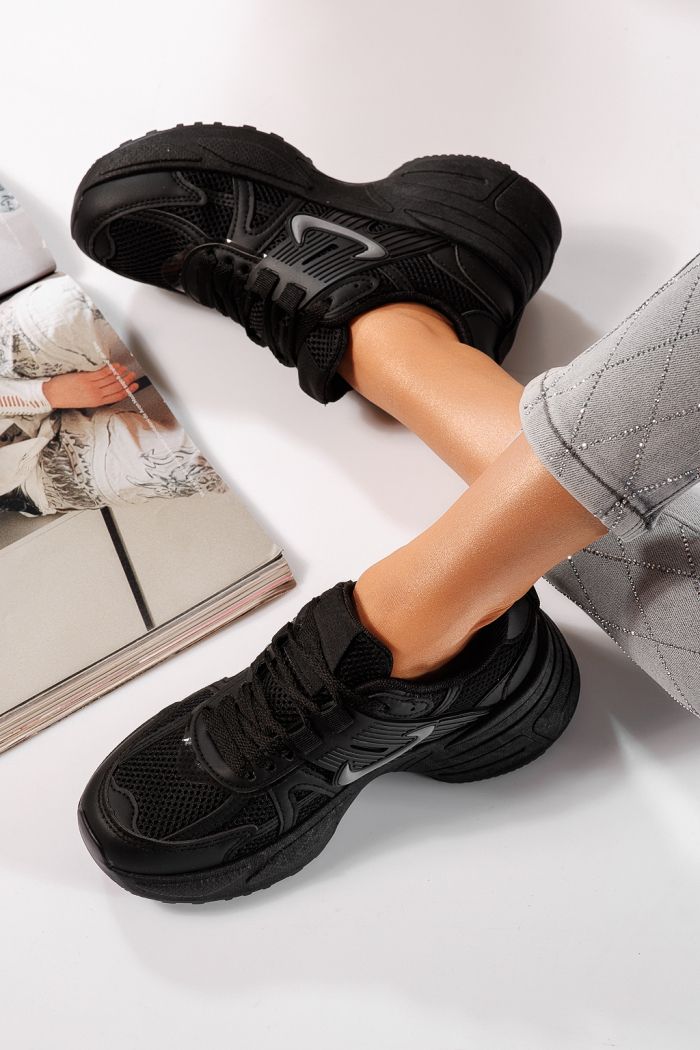 Дамски маратонки черни от еко кожа Amy #24602