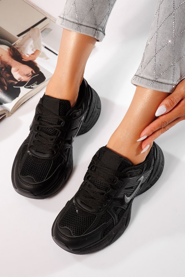 Дамски маратонки черни от еко кожа Amy #24602