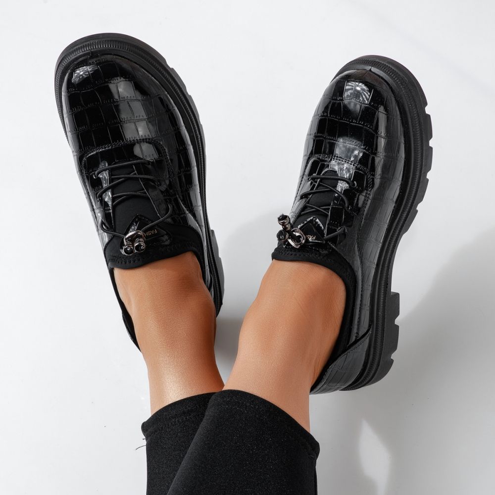 Дамски черни ежедневни обувки от лачена кожа Mariah #24606