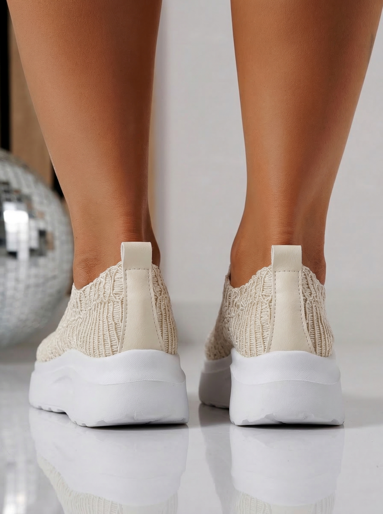 Дамски маратонки бежови от текстилен материал Yuri #24657