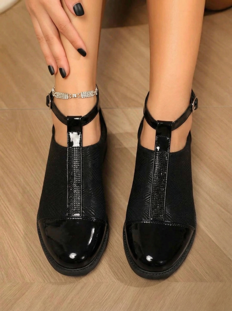 Дамски черни ежедневни обувки от лачена кожа Кара #24661