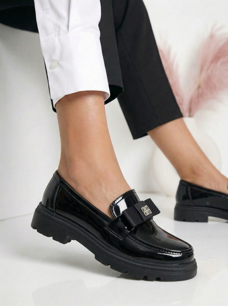 Всекидневни дамски обувки черни от лачена еко кожа Aeliana #24665