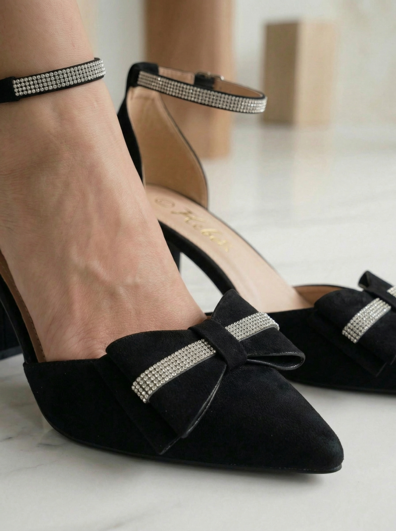 Дамски обувки с ток черни от обърната еко кожа Elis #24672